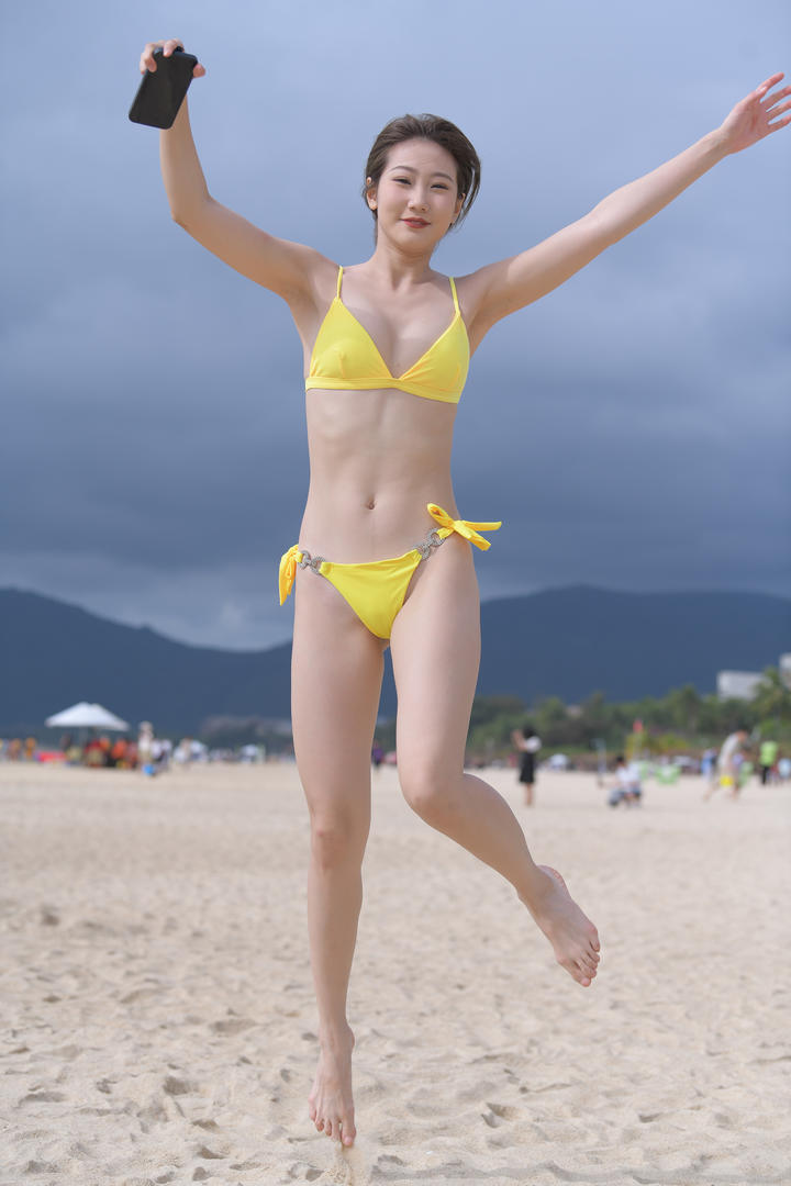 朱志鑫solo舞台露腰